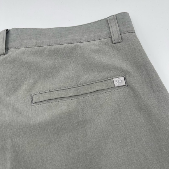 Peter Millar Men’s Size 38 Performance Golf Shorts Gray Stretch Casual Chino - Picture 4 of 9
